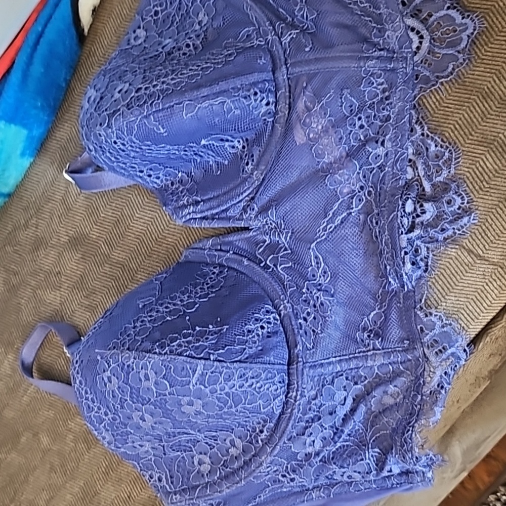 Victoria Secret purple corset bralette w/ lace🤩😍🤩😍🤩😍🤩😍